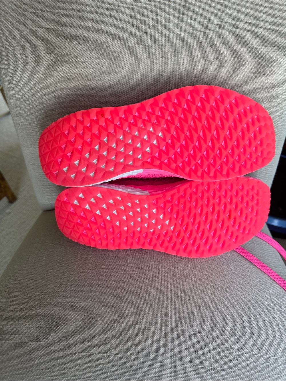 Nobull hot pink tennis shoes size 9 NWOT
Allday Knit - Picture 7 of 7